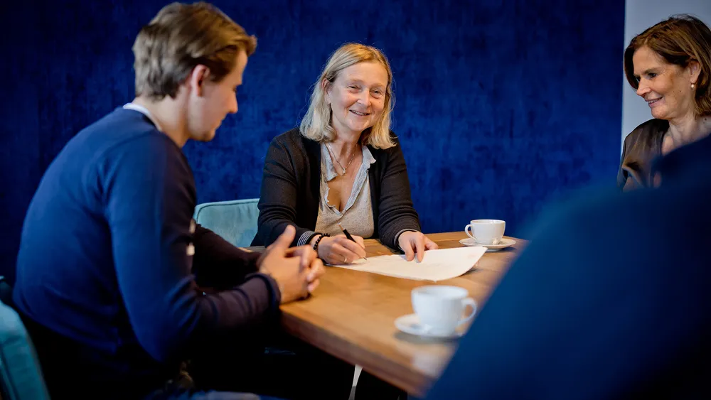 stel bespreekt samenlevingscontract met notaris